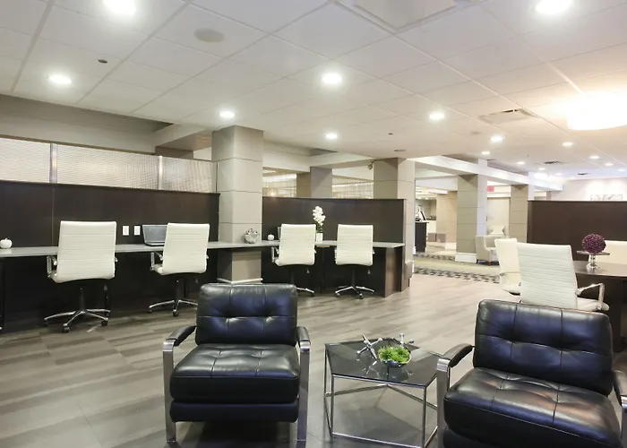 Pomeroy Hotel & Conference Centre